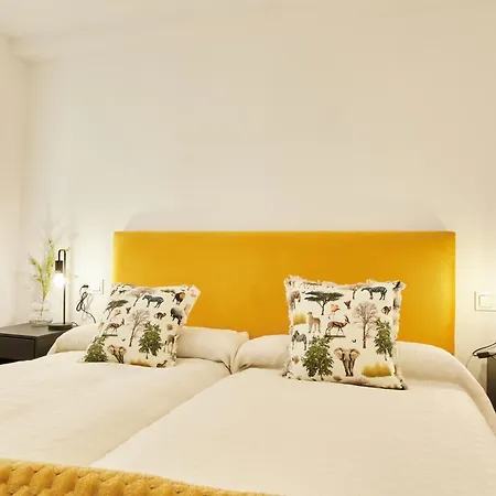 Del Valle Hogar Centro Apartment *